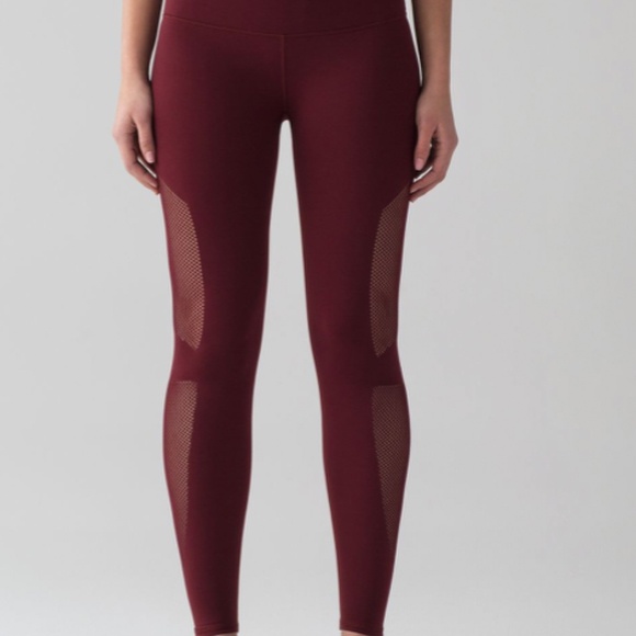 FLAWED Lululemon Reveal 7/8 Tight Deep Rouge Size 6 - Picture 3 of 6
